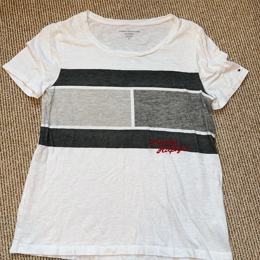 Tommy Hilfiger women's relaxed fit white and grey short sleeve tee shirt size M